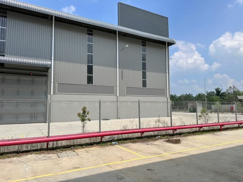 Semi-D Factory for Rent in Telok Panglima Garang (Selangor) - Chelsey Loh - Exterior - PropertyGuru.com.my