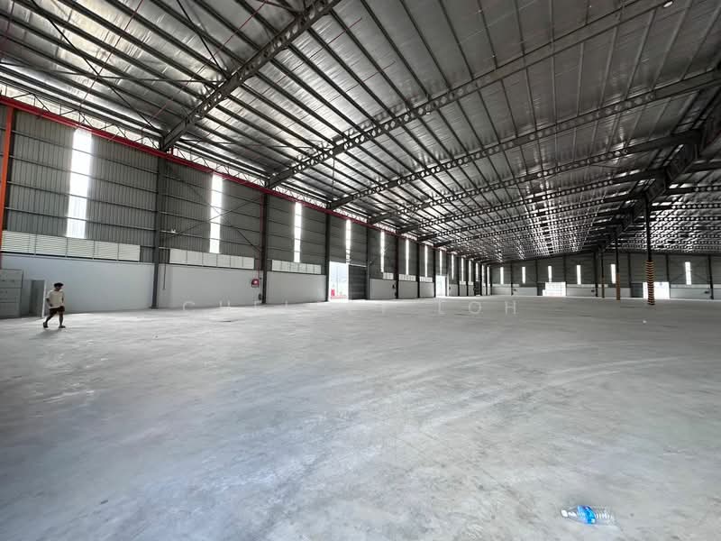Semi-D Factory for Rent in Telok Panglima Garang (Selangor) - Chelsey Loh - Interior - PropertyGuru.com.my