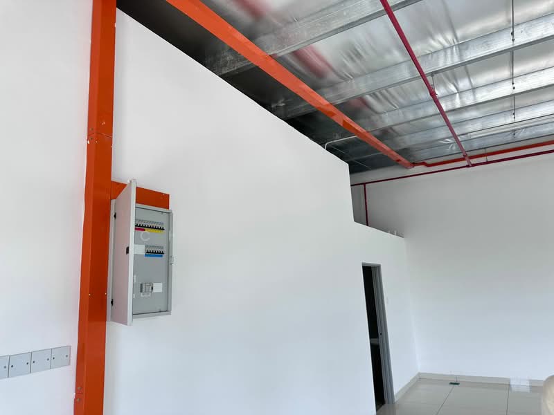 Semi-D Factory for Rent in Telok Panglima Garang (Selangor) - Chelsey Loh - Interior - PropertyGuru.com.my