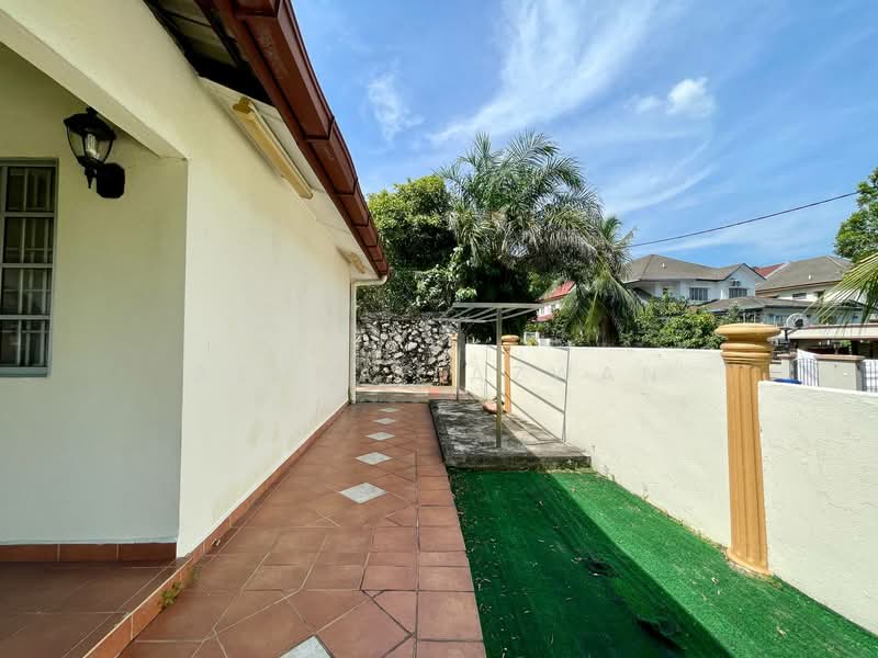Rumah Teres 2 Tingkat untuk Dijual di Shah Alam (Selangor) - Ashraf Azwan - Exterior - PropertyGuru.com.my