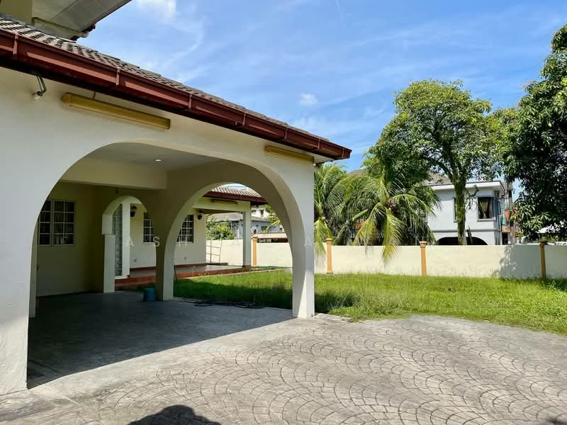 Rumah Teres 2 Tingkat untuk Dijual di Shah Alam (Selangor) - Ashraf Azwan - Exterior - PropertyGuru.com.my
