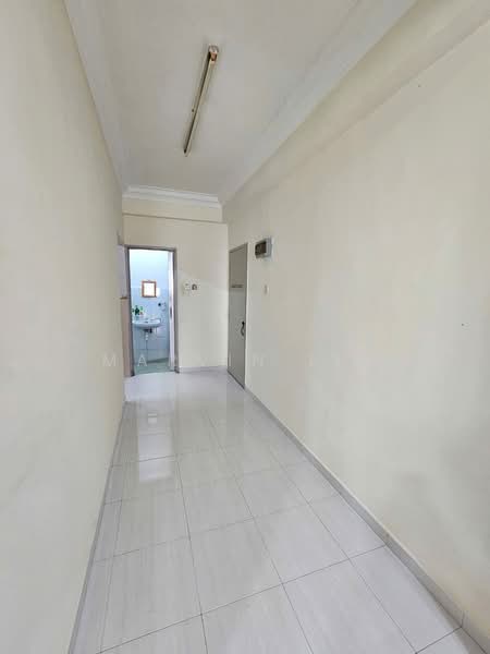 Rumah Flat untuk Dijual di Skudai Baru - Marvin Lim - Corridor - PropertyGuru.com.my
