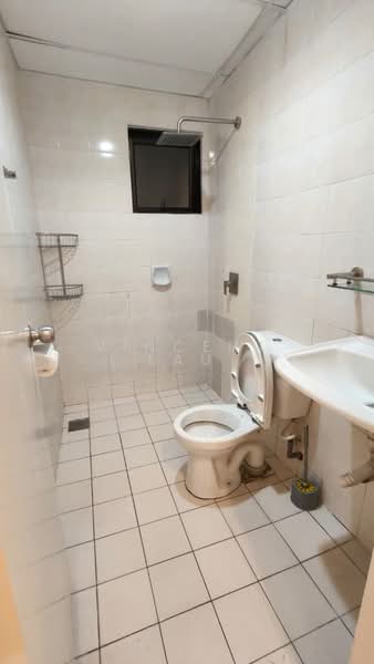 Condominium for Sale at Sri Putramas - Vincent Lau - Bathroom - PropertyGuru.com.my