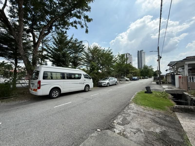 2-storey Terraced House for Sale in Taman Cempaka (Ampang) - GEE Lee - Exterior - PropertyGuru.com.my