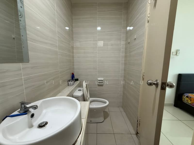 Service Residence for Sale at D'Summit Residences - Liew Vun Hau - PropertyGuru.com.my