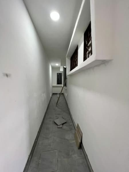 1-storey Terraced House for Sale in Kluang (Johor) - Ashley Goh - Corridor - PropertyGuru.com.my