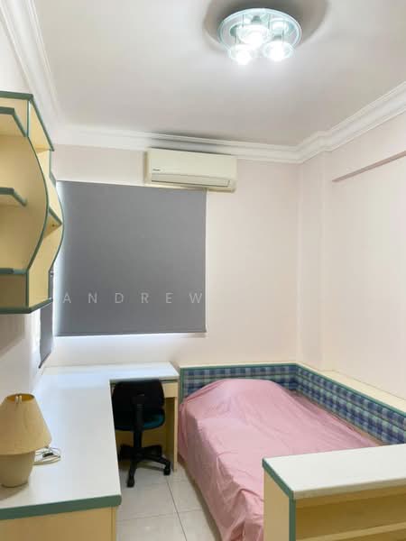 Kondominium untuk Disewa di Gold Coast Resort Condominium - Andrew Chow - Bedroom - PropertyGuru.com.my