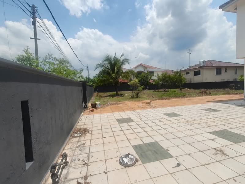 Bungalow for Sale in Kluang (Johor) - May Tan - Exterior - PropertyGuru.com.my