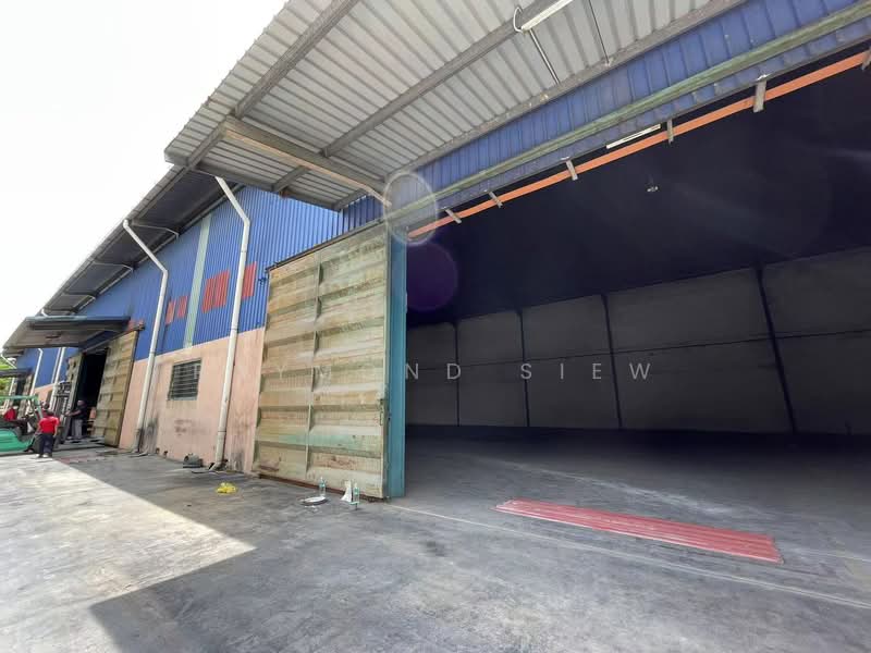 Detached Factory for Rent in Rawang (Selangor) - Raymond Siew - Exterior - PropertyGuru.com.my