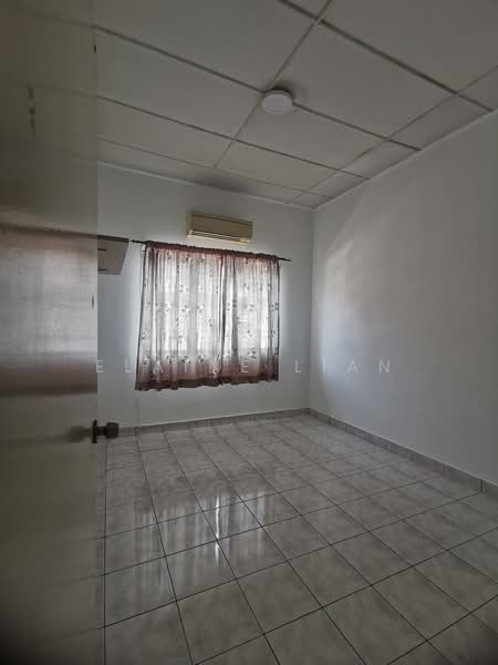 2-storey Terraced House for Sale in Sungai Buloh (Selangor) - Elaine Lian - Interior - PropertyGuru.com.my