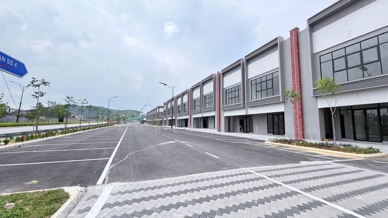 Shop for Rent in Bandar Gamuda Gardens (Rawang) - Amber Lai - Exterior - PropertyGuru.com.my