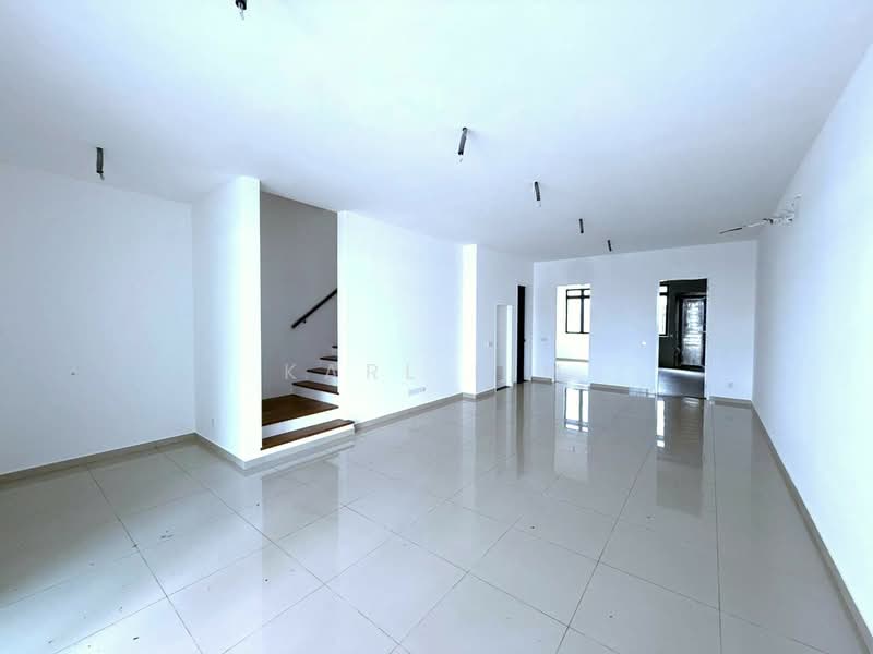 Rumah Teres 2 Tingkat untuk Dijual di Bandar Seri Alam (Masai) - Karl Lim - Living Room - PropertyGuru.com.my