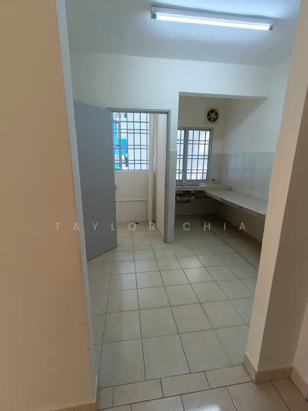 Kondominium untuk Dijual di Angkasa Condominiums - Taylor Chia - PropertyGuru.com.my