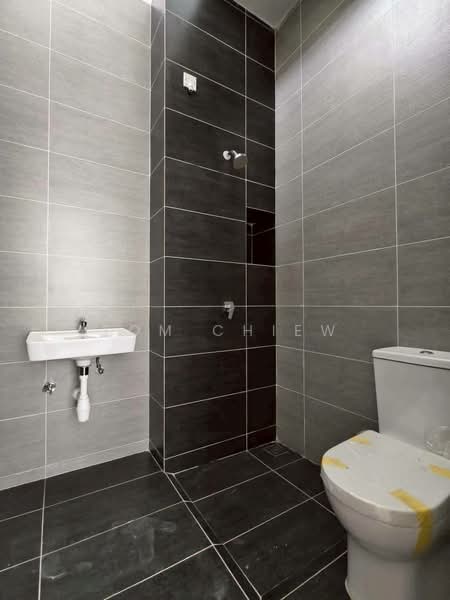 2-storey Terraced House for Sale in Bandar Dato Onn (Tebrau) - Tom Chiew - Bathroom - PropertyGuru.com.my