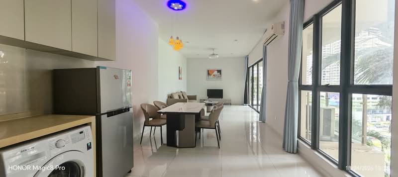 Kondominium untuk Disewa di Royal Strand @ Country Garden Danga Bay - Lisa Pon - Living Room - PropertyGuru.com.my