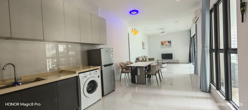 Kondominium untuk Disewa di Royal Strand @ Country Garden Danga Bay - Lisa Pon - Kitchen - PropertyGuru.com.my