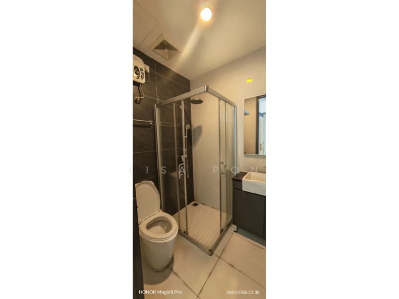 Kondominium untuk Disewa di Royal Strand @ Country Garden Danga Bay - Lisa Pon - Bathroom - PropertyGuru.com.my