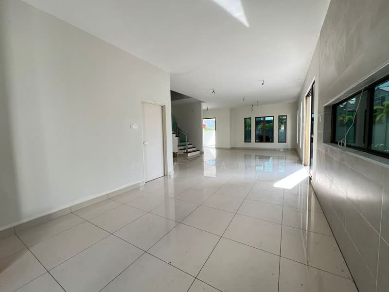 Rumah Teres 2 Tingkat untuk Dijual di Taman Tasik Indah (Kluang) - May Tan - Living Room - PropertyGuru.com.my