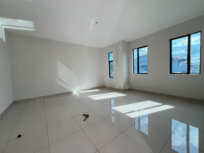 Rumah Teres 2 Tingkat untuk Dijual di Taman Tasik Indah (Kluang) - May Tan - Interior - PropertyGuru.com.my