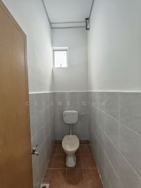 Shop / Office for Rent in Yong Peng (Johor) - Celine Chai - Bathroom - PropertyGuru.com.my