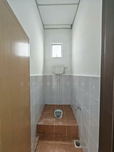 Shop / Office for Rent in Yong Peng (Johor) - Celine Chai - Bathroom - PropertyGuru.com.my