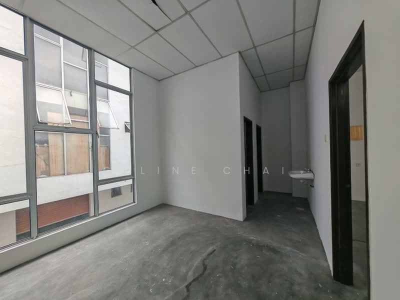 Shop / Office for Rent in Yong Peng (Johor) - Celine Chai - Interior - PropertyGuru.com.my