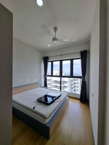 Condominium for Rent at Amberside @ Country Garden Danga Bay - AhMood Goh - Bedroom - PropertyGuru.com.my