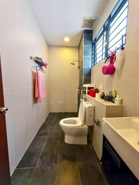 Cluster House for Sale in Bandar Setia Alam (Kapar) - Tom Lee - Bathroom - PropertyGuru.com.my