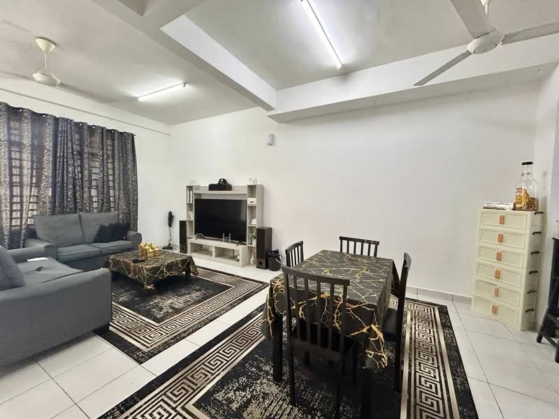 2-storey Terraced House for Sale in Taman Pulai Mutiara (Iskandar Puteri (Nusajaya)) - Michelle He - Living Room - PropertyGuru.com.my