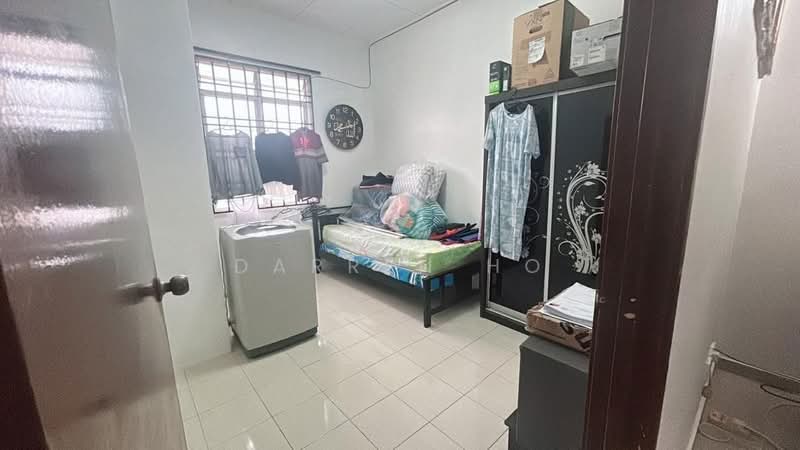 Rumah Teres 2 Tingkat untuk Dijual di Taman Nusa Damai (Pasir Gudang) - Darren Ho - Bedroom - PropertyGuru.com.my