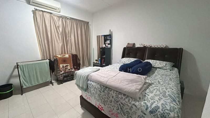 Rumah Teres 2 Tingkat untuk Dijual di Taman Nusa Damai (Pasir Gudang) - Darren Ho - Bedroom - PropertyGuru.com.my
