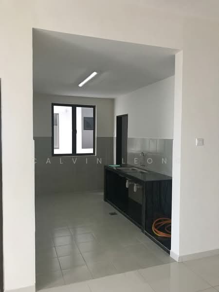 Servis Apartment untuk Dijual di Suria Putra - Calvin Leong - Kitchen - PropertyGuru.com.my