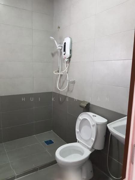 Rumah Teres 2-Tingkat untuk Disewa di SS 21, Damansara Utama (Petaling Jaya) - Hui Kien Tan - Bathroom - PropertyGuru.com.my