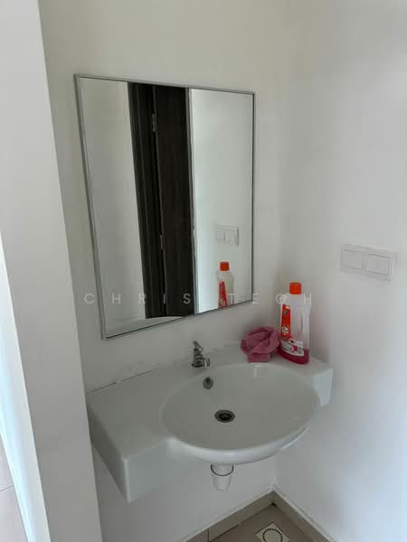 Kondominium untuk Dijual di Tree Sparina - Chris Teoh - Bathroom - PropertyGuru.com.my
