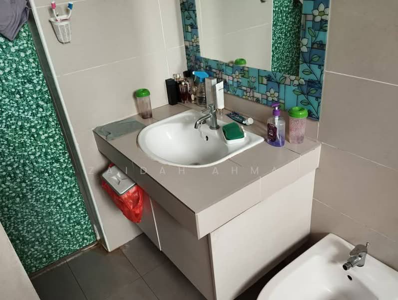 Terraced House for Sale in Shah Alam (Selangor) - Zaidah Ahmad - Bathroom - PropertyGuru.com.my