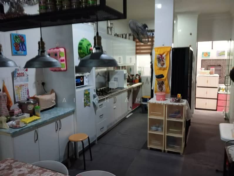 Terraced House for Sale in Shah Alam (Selangor) - Zaidah Ahmad - Kitchen - PropertyGuru.com.my