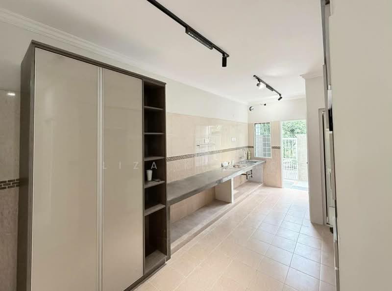 Terraced House for Sale in Ampang (Selangor) - Liza Khalid - Kitchen - PropertyGuru.com.my