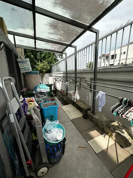 Rumah Berkembar untuk Dijual di Sri Hartamas (Kuala Lumpur) - Terry Teh - Balcony - PropertyGuru.com.my