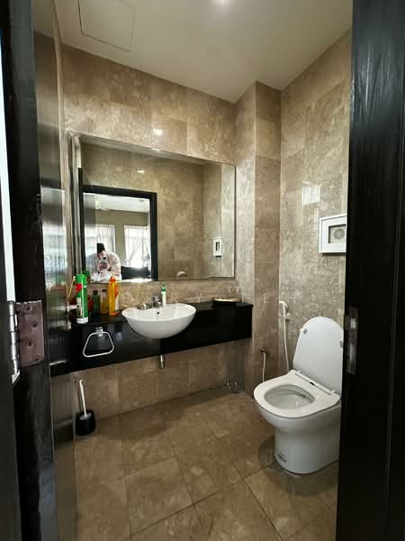 Rumah Berkembar untuk Dijual di Sri Hartamas (Kuala Lumpur) - Terry Teh - Bathroom - PropertyGuru.com.my