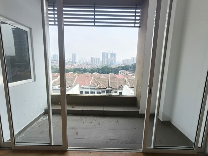 Rumah Teres 4 Tingkat untuk Disewa di Happy Garden (Kuchai Lama) - Nick Wong - Balcony - PropertyGuru.com.my