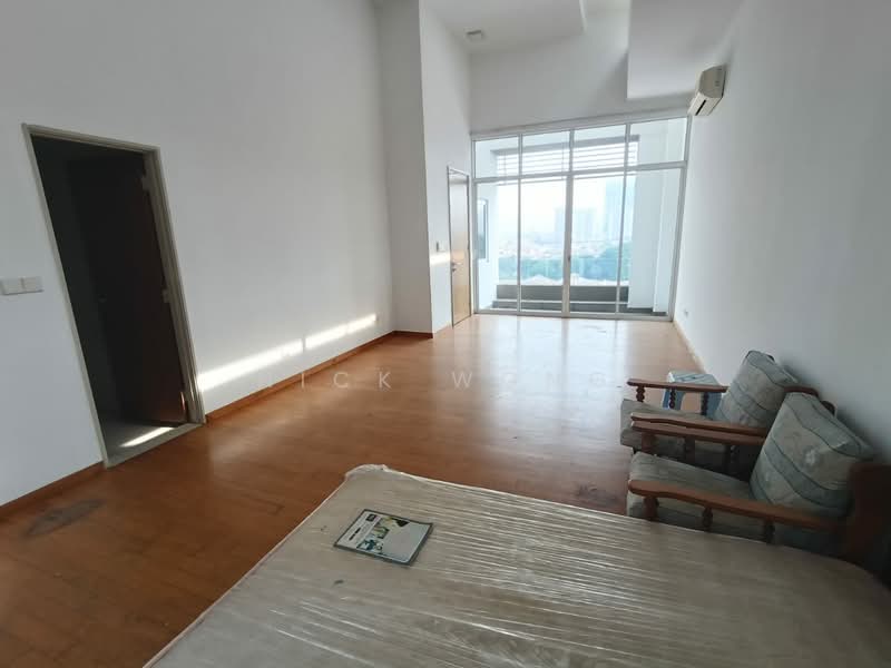 Rumah Teres 4 Tingkat untuk Disewa di Happy Garden (Kuchai Lama) - Nick Wong - Living Room - PropertyGuru.com.my