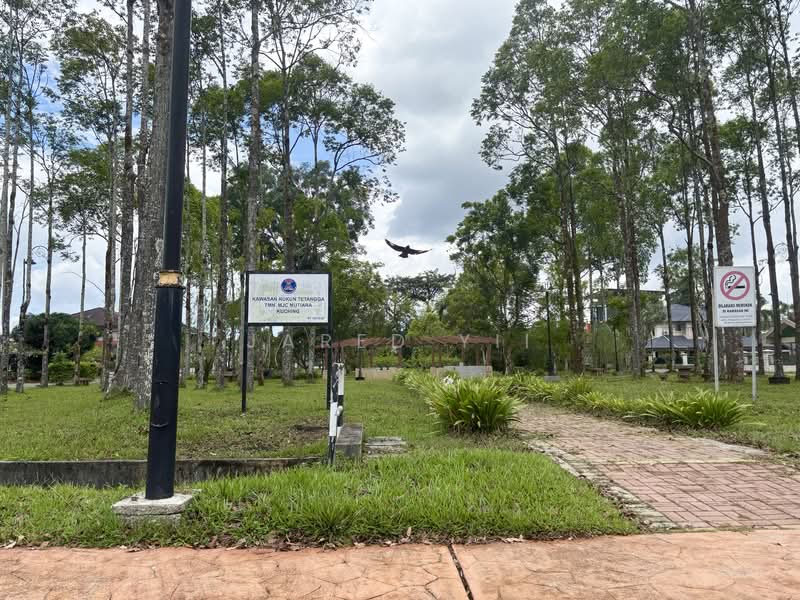 Rumah Berkembar untuk Dijual di Taman Rekreasi Mutiara (MJC Mutiara Park) (Kuching) - Jared Yii - Exterior - PropertyGuru.com.my