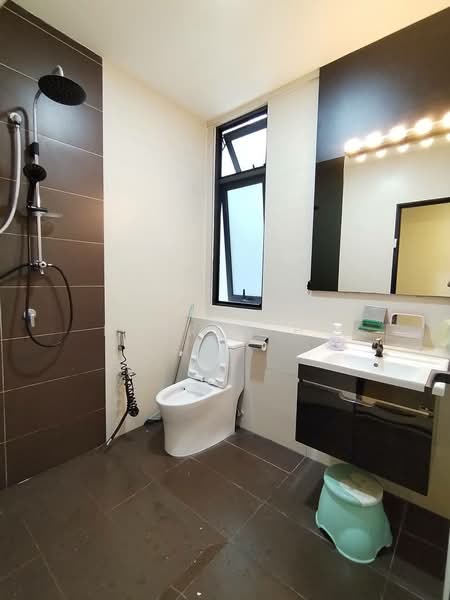 Servis Apartment untuk Dijual di 8Scape Residence @ Sutera - Darren Ho - Bathroom - PropertyGuru.com.my