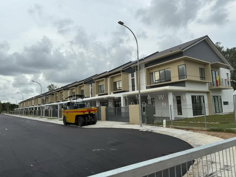 2-storey Terraced House for Sale in Taman Cahaya Alam (Shah Alam) - Muhd Khairulnawawi Kamaruddin - Exterior - PropertyGuru.com.my