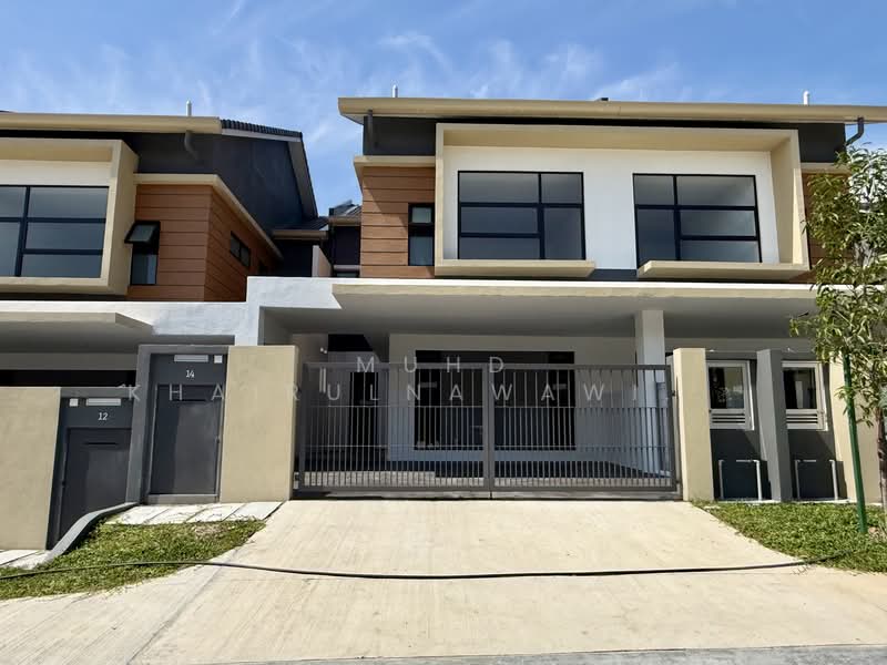 2-storey Terraced House for Sale in Taman Cahaya Alam (Shah Alam) - Muhd Khairulnawawi Kamaruddin - Exterior - PropertyGuru.com.my