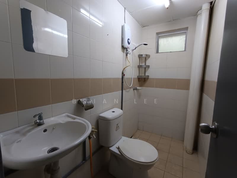 Kondominium untuk Dijual di Puncak Banyan - Brian Lee - Bathroom - PropertyGuru.com.my