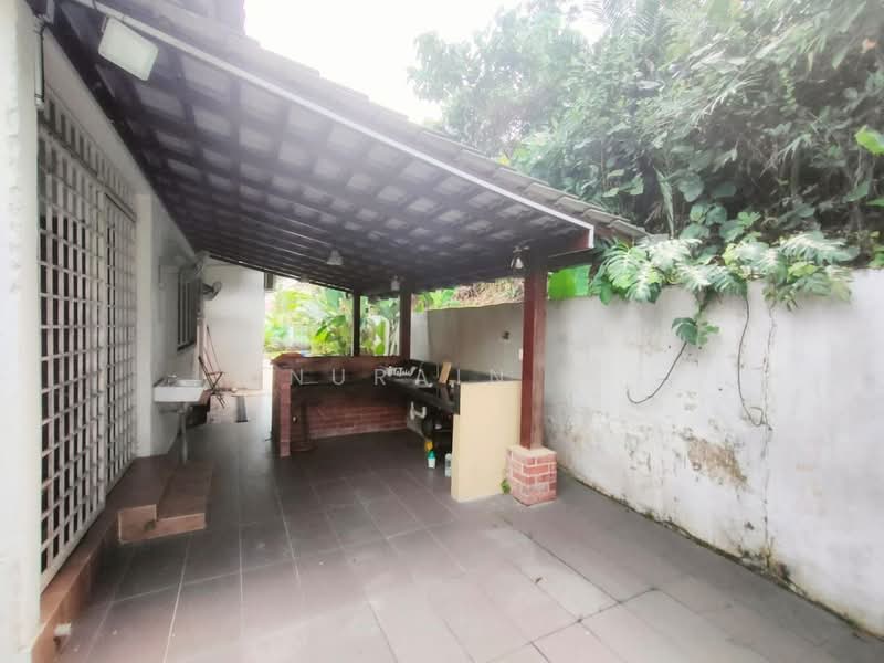 Rumah Banglo untuk Dijual di Seksyen 9 (Shah Alam) - Nurain . - Exterior - PropertyGuru.com.my