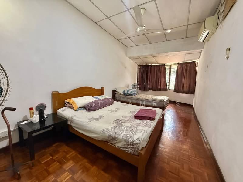 2-storey Terraced House for Sale in Seputeh (Kuala Lumpur) - Izzat Zamros - Bedroom - PropertyGuru.com.my