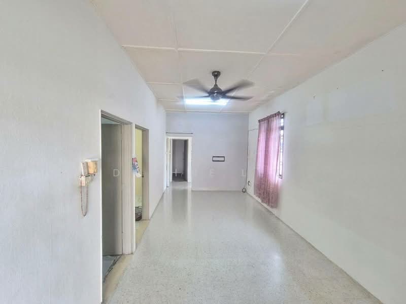Terraced House for Sale in Taman Johor Jaya (Johor Bahru) - Daphne Lee - Living Room - PropertyGuru.com.my