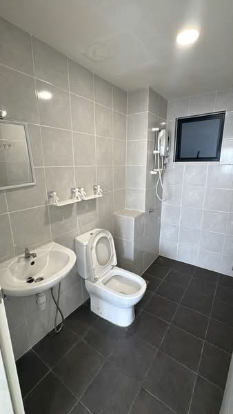 Servis Apartment untuk Disewa di Duduk Se.Ruang @ Eco Sanctuary - Jay Tan - Bathroom - PropertyGuru.com.my